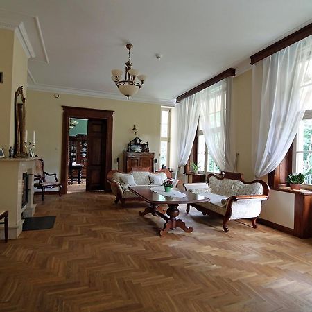 Bed and Breakfast Dwor Bieland Elblag Esterno foto