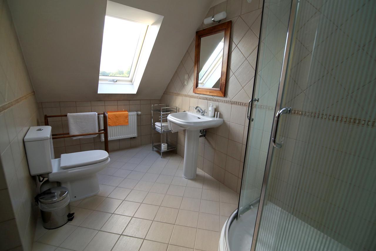 Bed and Breakfast Dwor Bieland Elblag Esterno foto