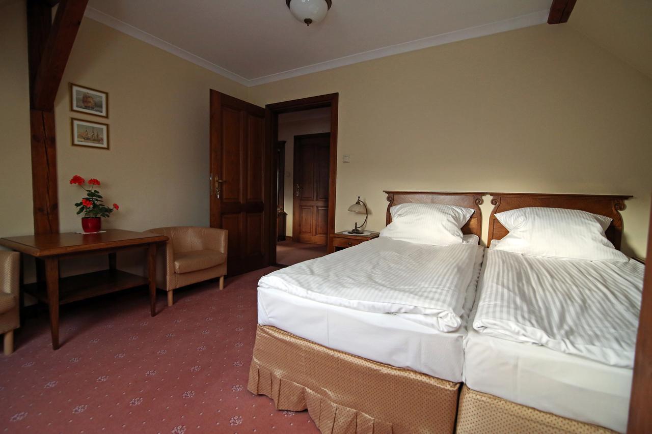 Bed and Breakfast Dwor Bieland Elblag Esterno foto
