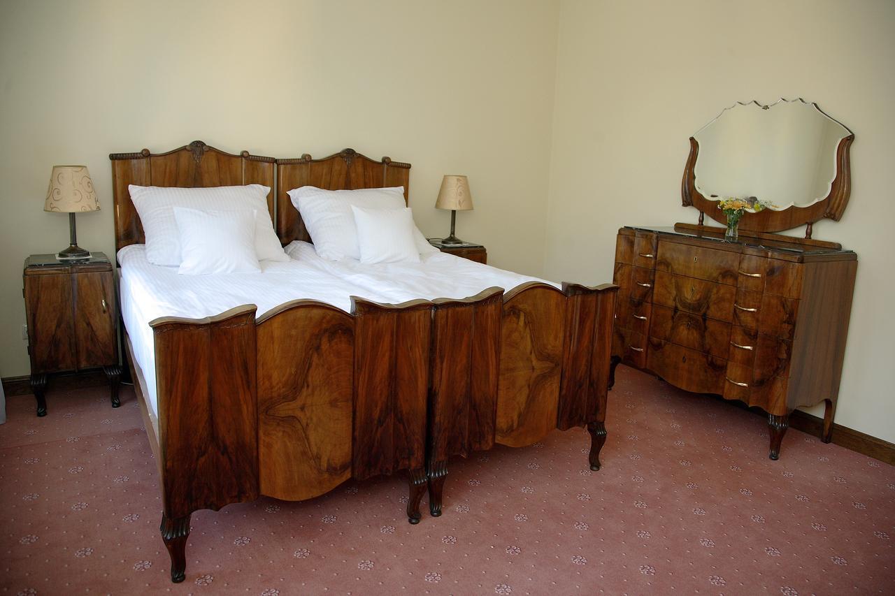 Bed and Breakfast Dwor Bieland Elblag Esterno foto