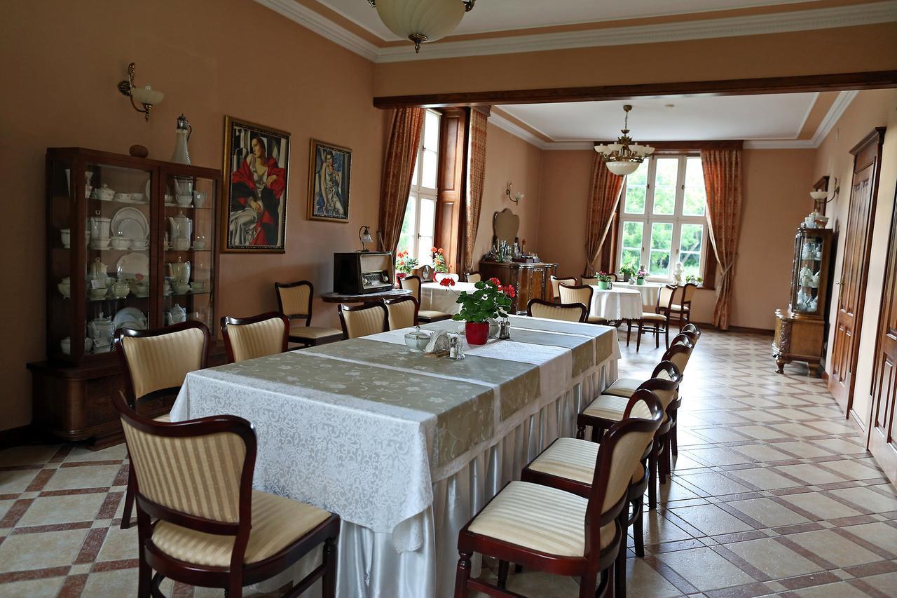 Bed and Breakfast Dwor Bieland Elblag Esterno foto