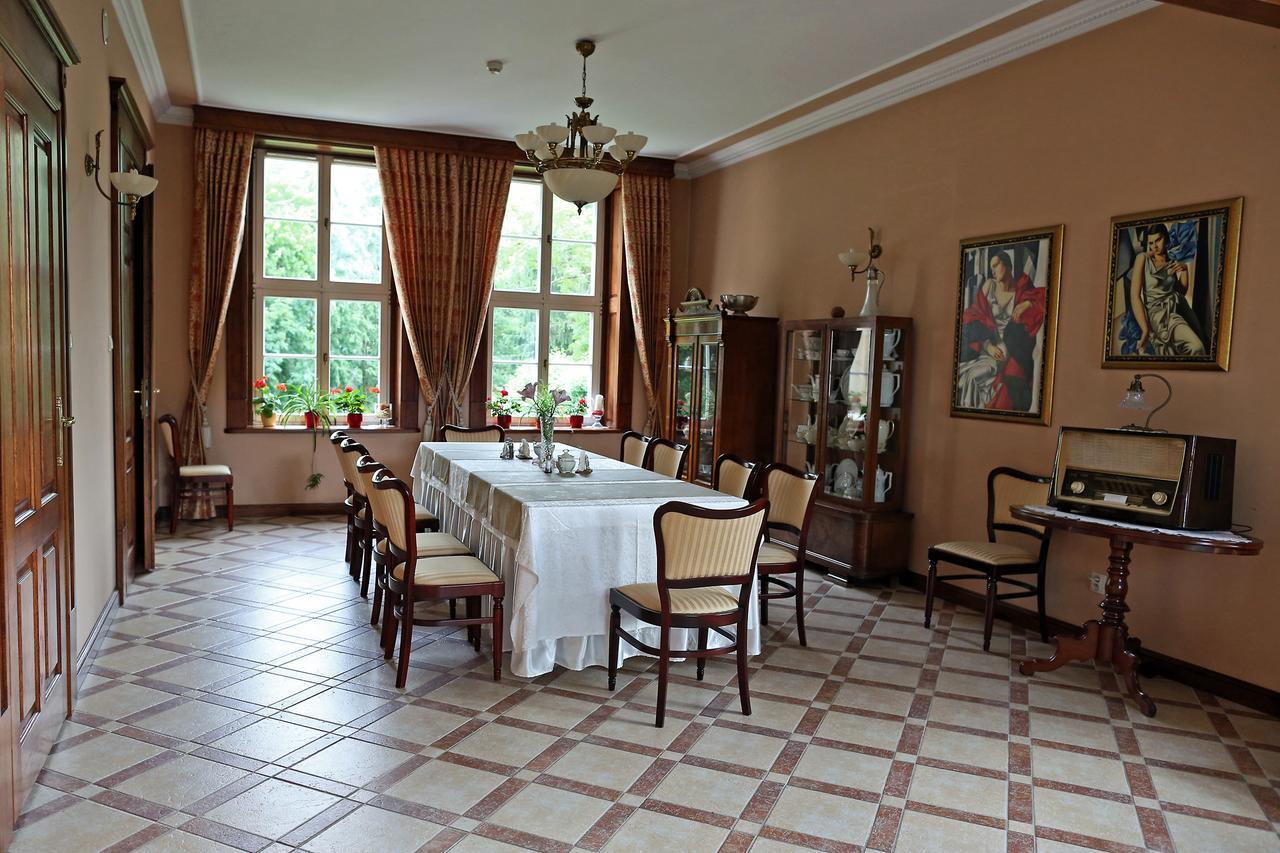 Bed and Breakfast Dwor Bieland Elblag Esterno foto