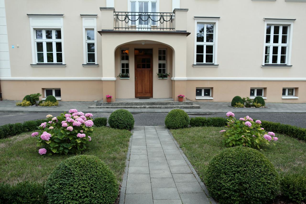 Bed and Breakfast Dwor Bieland Elblag Esterno foto