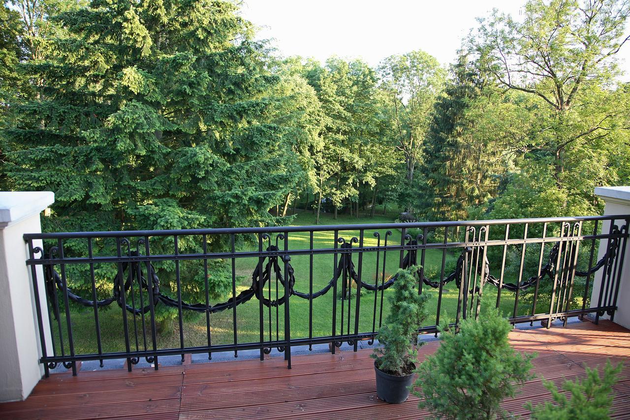 Bed and Breakfast Dwor Bieland Elblag Esterno foto